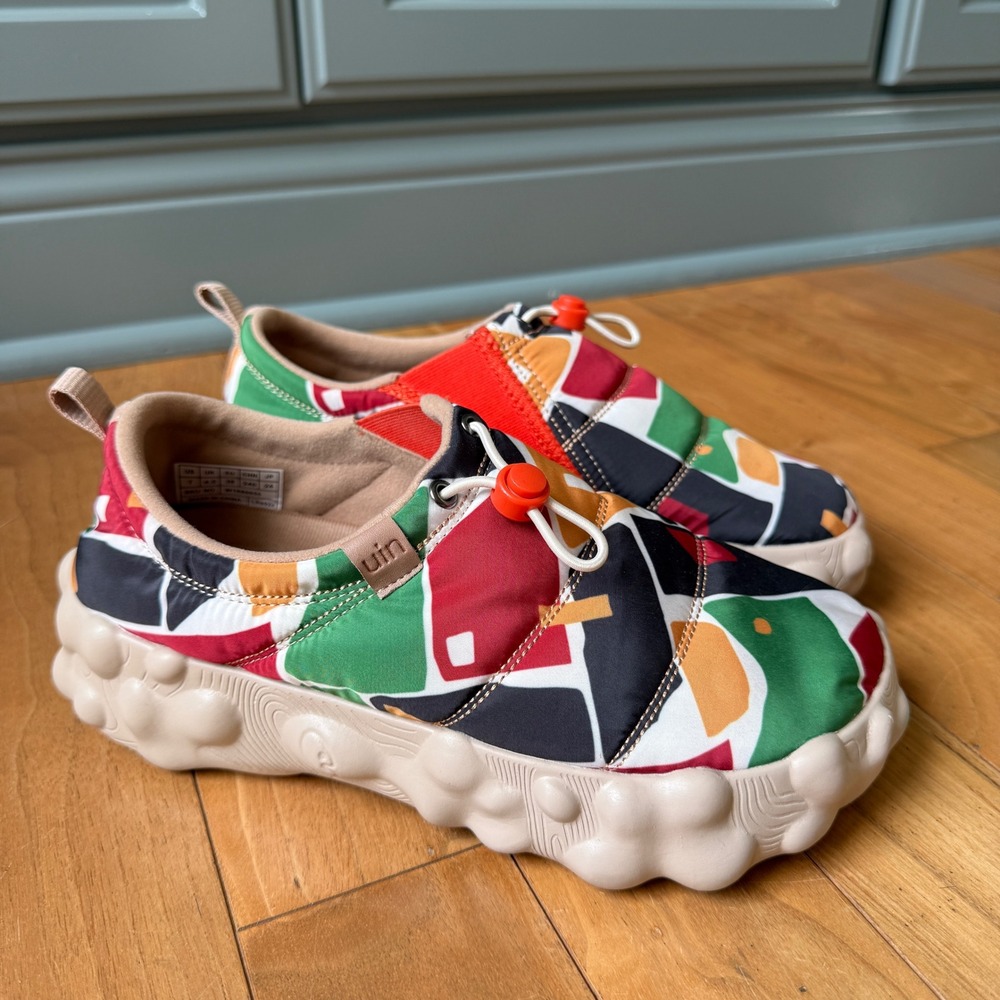 UIN Slip On Sneakers‎ Women Size 7 Multicolor Geometric Abstract Puffer Platform